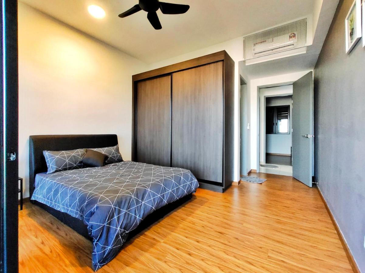Beacon Executive Suite At Georgetown For 10Pax And 2 Bed Room Esterno foto
