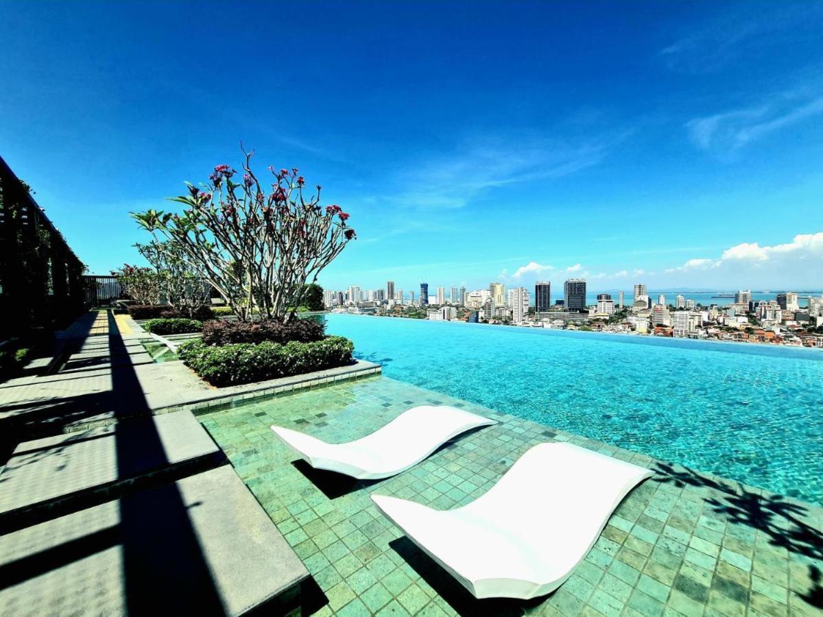 Beacon Executive Suite At Georgetown For 10Pax And 2 Bed Room Esterno foto